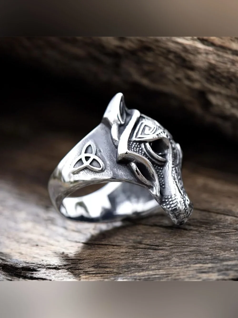 Stainless steel wolf head ring size 12
